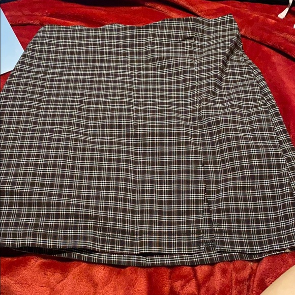 Urban Outfitters Dresses & Skirts - Plaid skirt